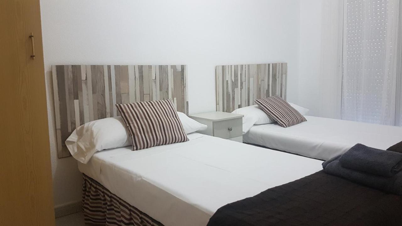 Apartamentos La Bastida 토타나 외부 사진