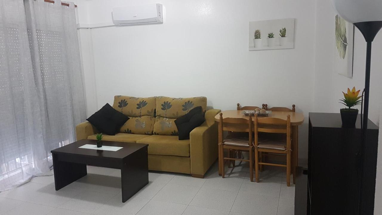 Apartamentos La Bastida 토타나 외부 사진