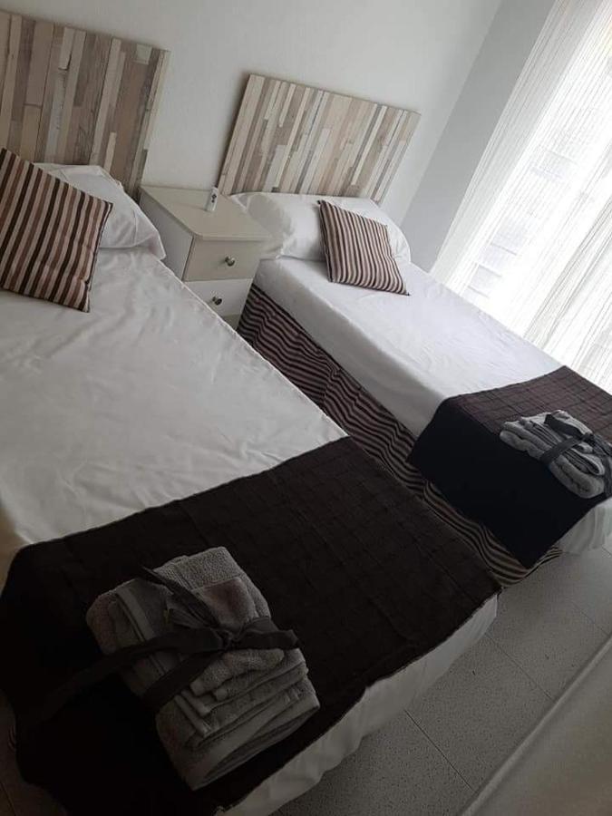 Apartamentos La Bastida 토타나 외부 사진