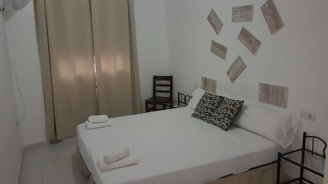 Apartamentos La Bastida 토타나 외부 사진