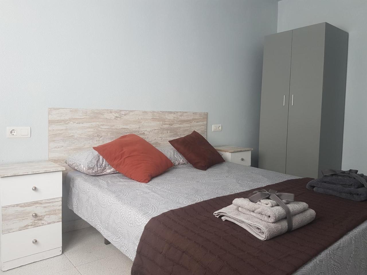 Apartamentos La Bastida 토타나 외부 사진