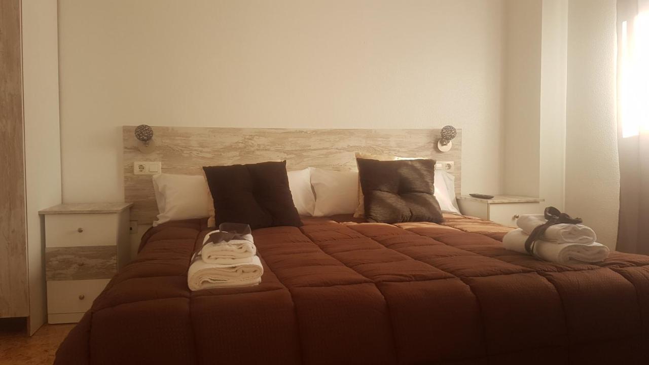 Apartamentos La Bastida 토타나 외부 사진
